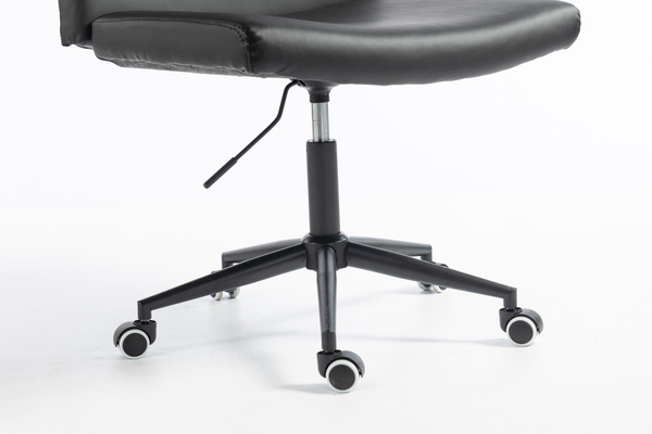 HR150K Fekete Modern Műbőr Szék Fekete lábbal